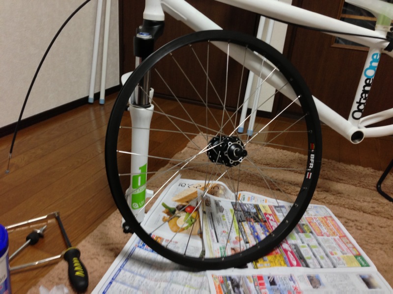 hobby_cycle_sp_wheelmake08.jpg